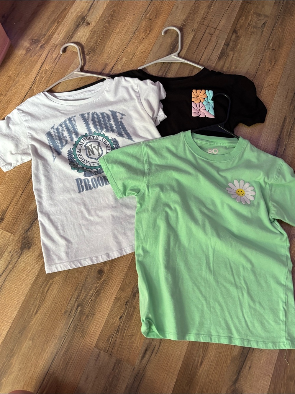 Kids Short-Sleeve Graphic Tees size 8